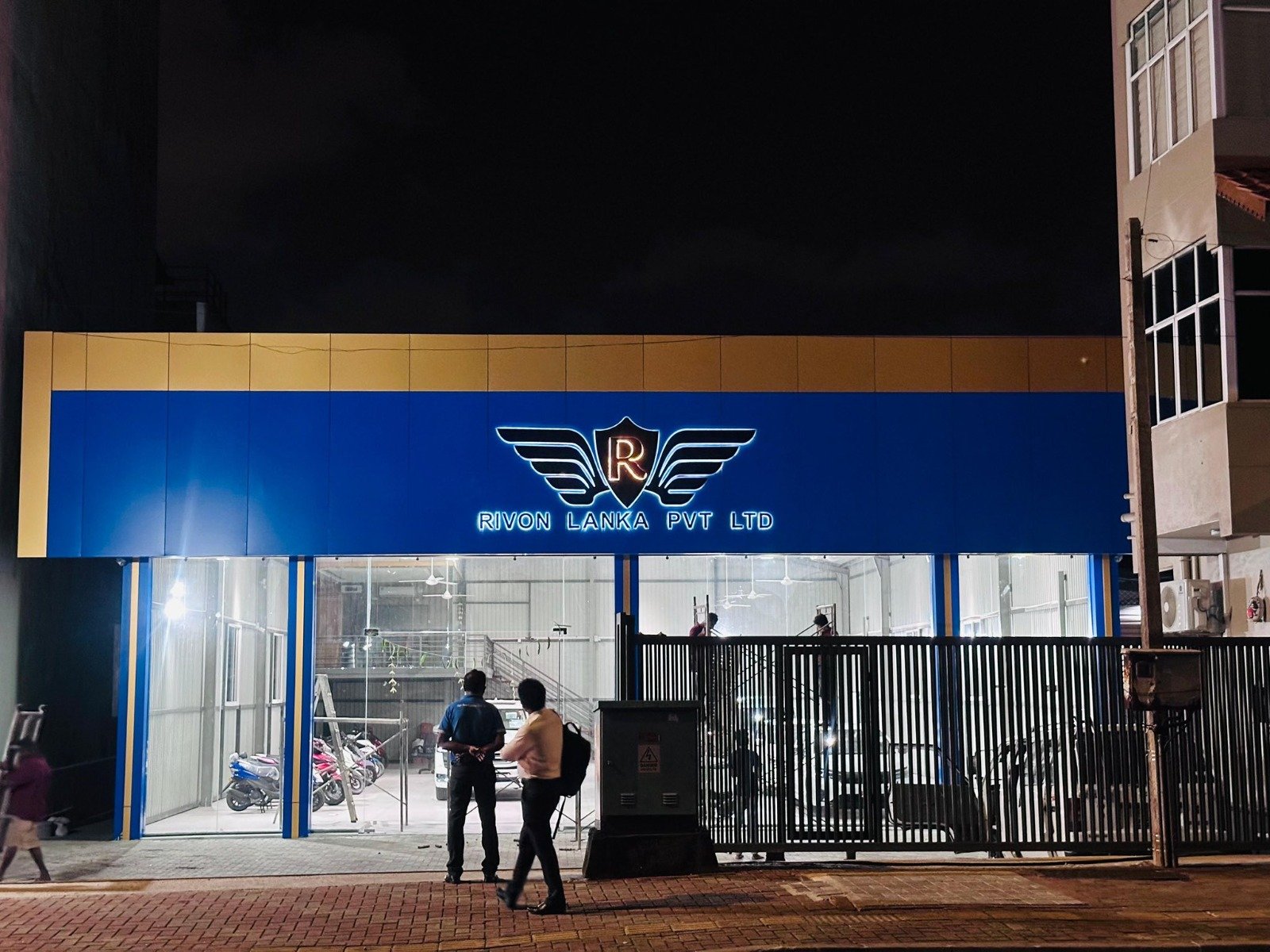 name board design for shop in piliyandala