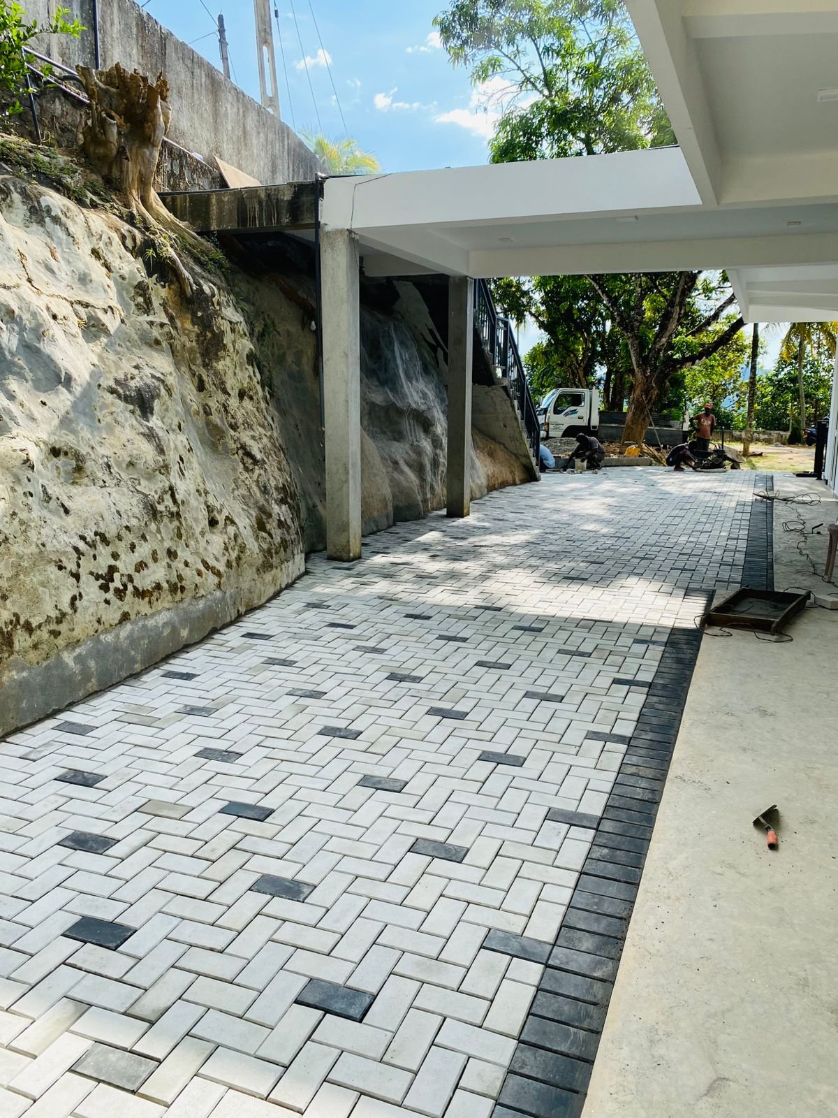 Interlock Paving Contractors In gohagoda