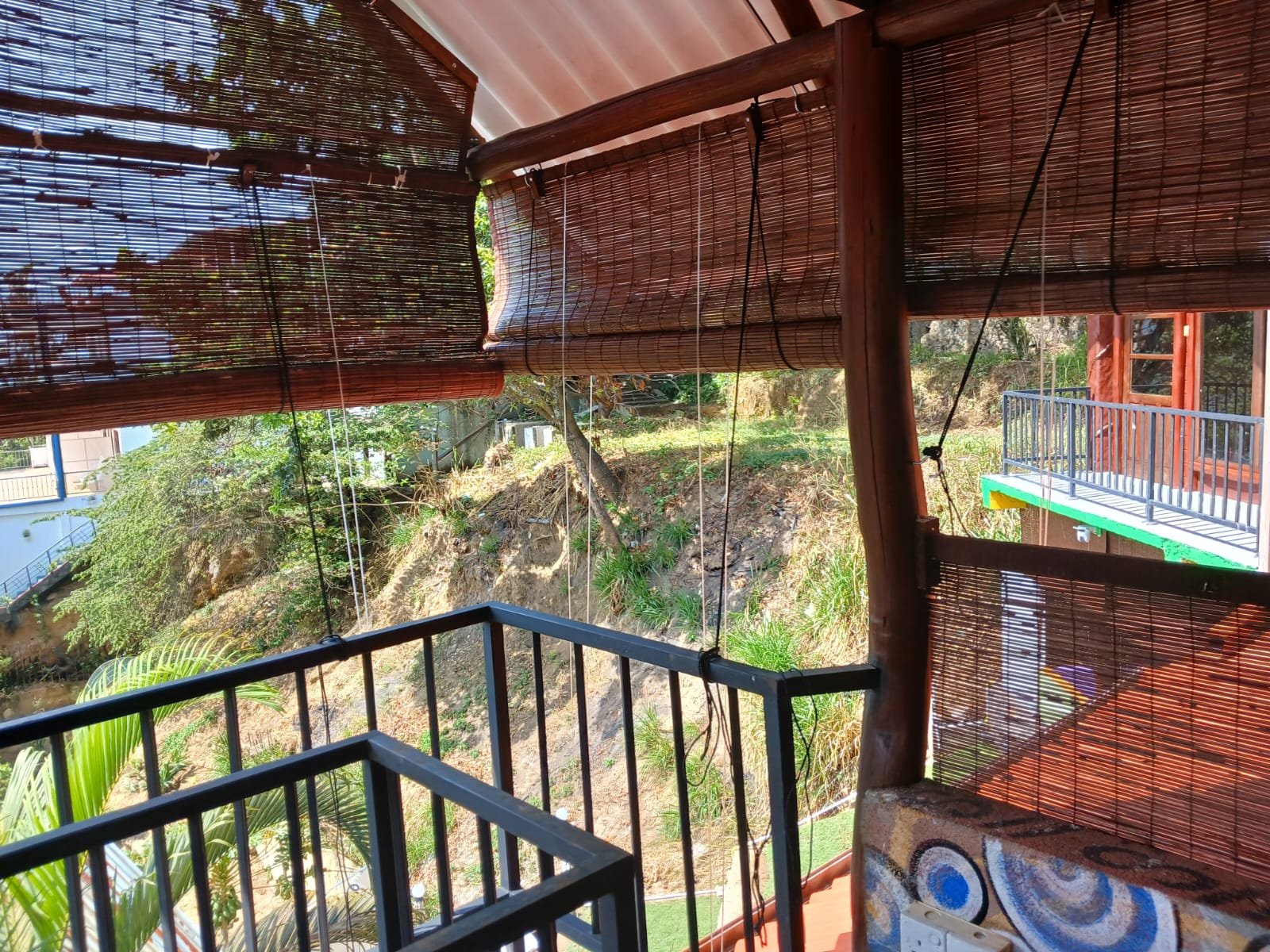 Outdoor blinds ampara price