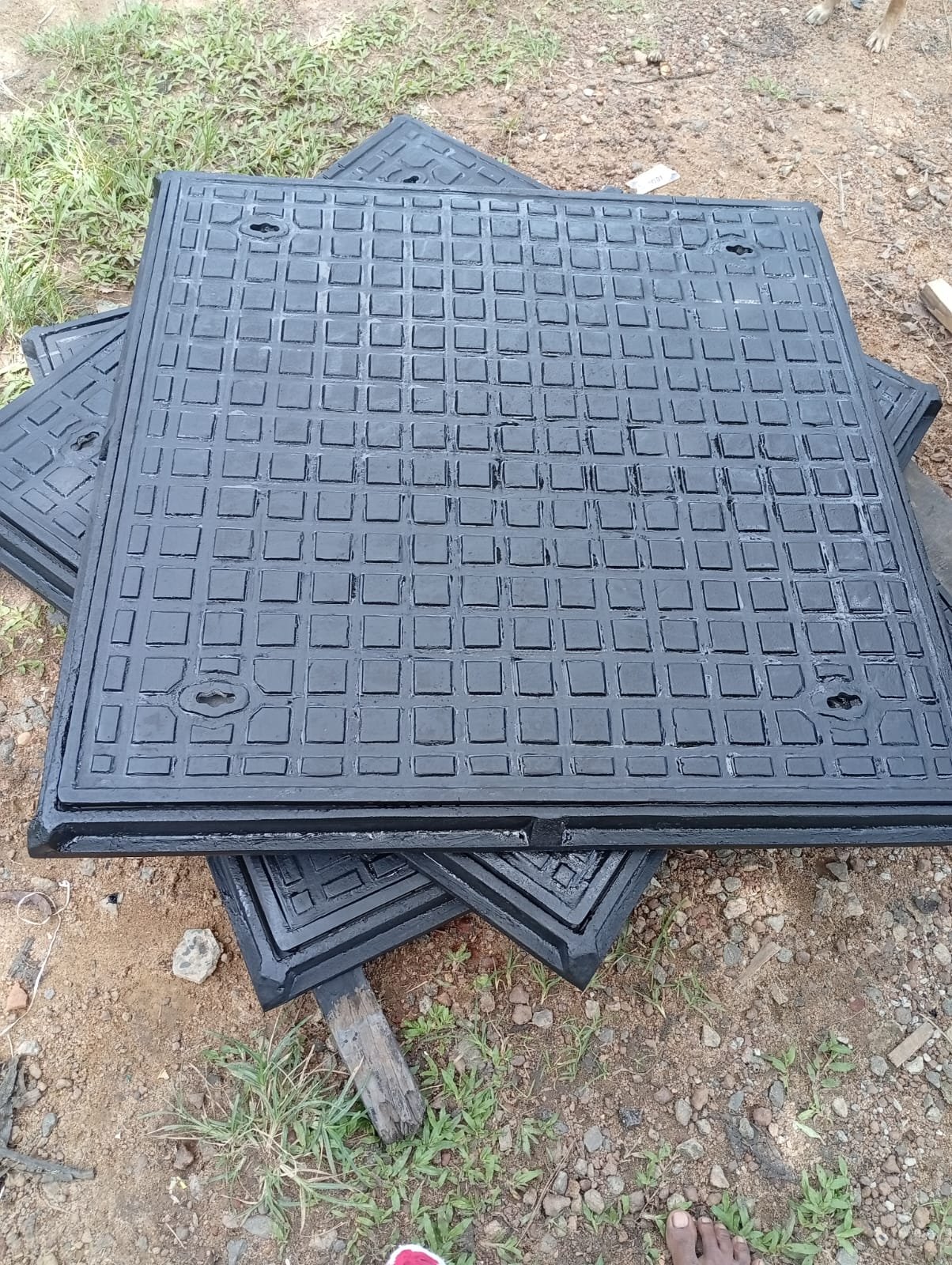 Cast Iron Manhole Covers price in Gampaha