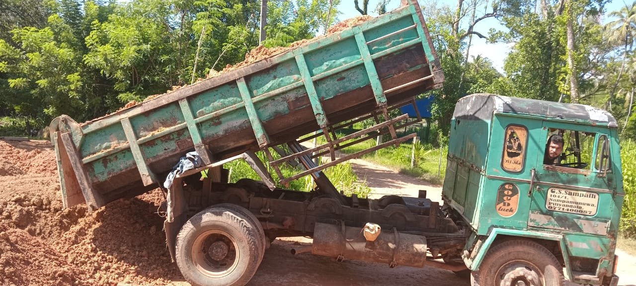 Other image 202509/tipper-for-hire-in-piliyandala-wedabima-4266d413e9.jpg
