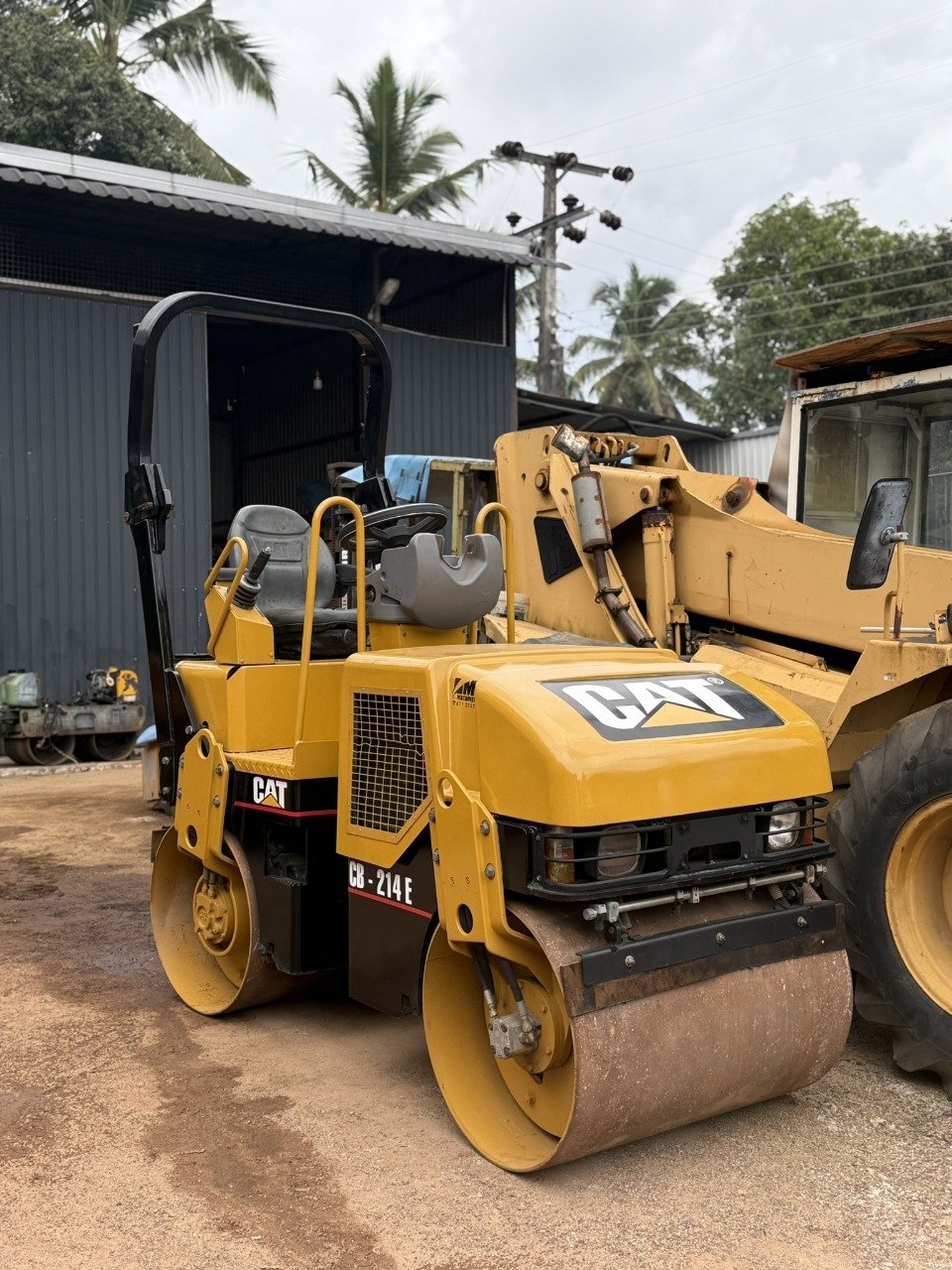 Other image 202510/road-roller-rent-price-in-colombo-wedabima-6fa20982bb.jpeg