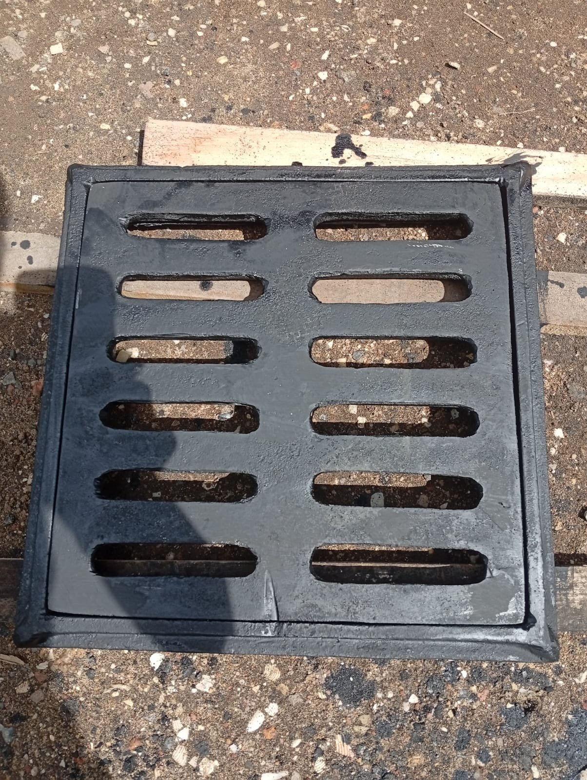 Other image 202607/cast-iron-manhole-cover-price-in-peliyagoda-wedabima-1df7779d4e.jpeg