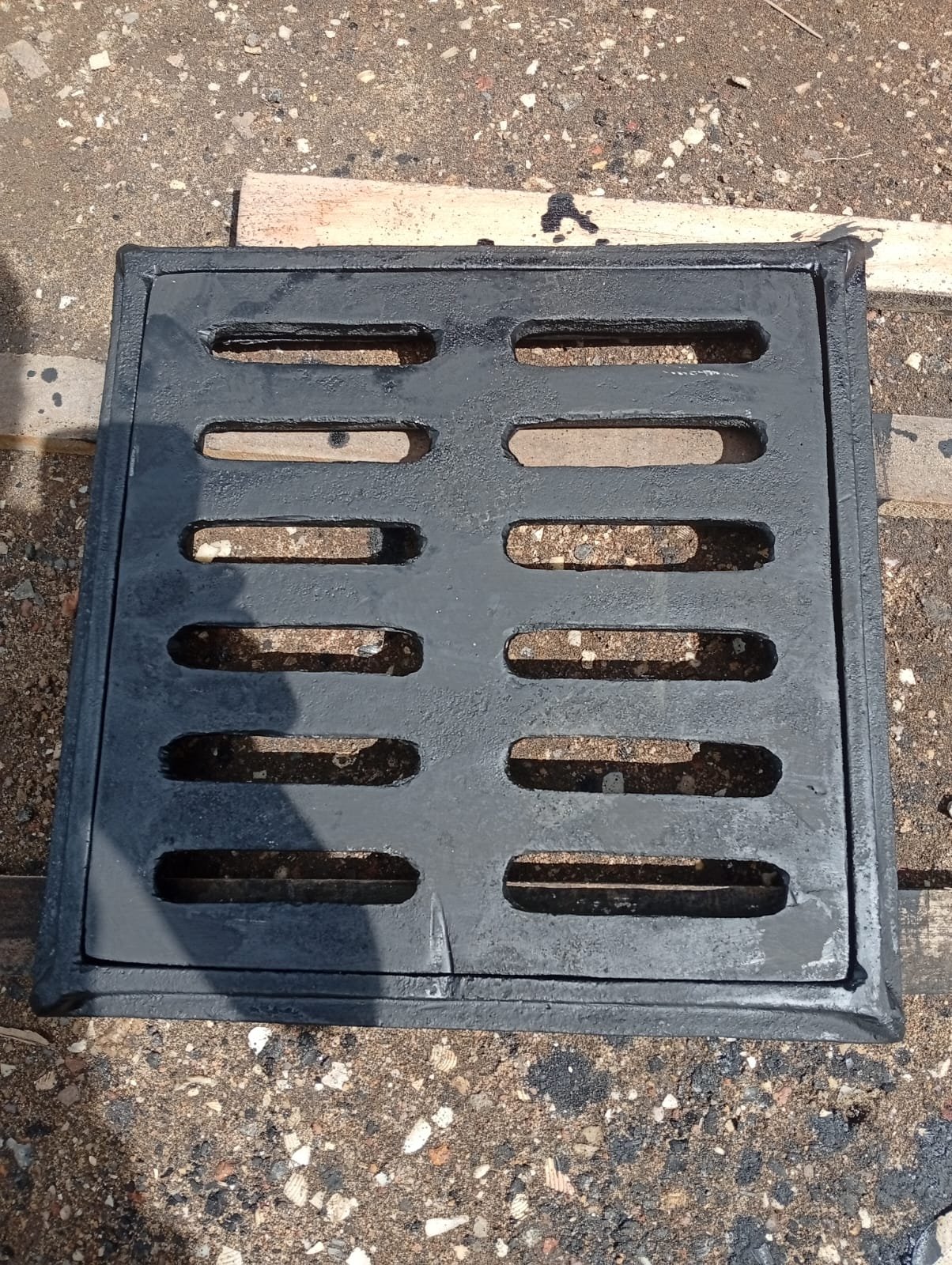 Other image 202607/cast-iron-manhole-cover-price-in-peliyagoda-wedabima-8f7f9ce054.jpeg