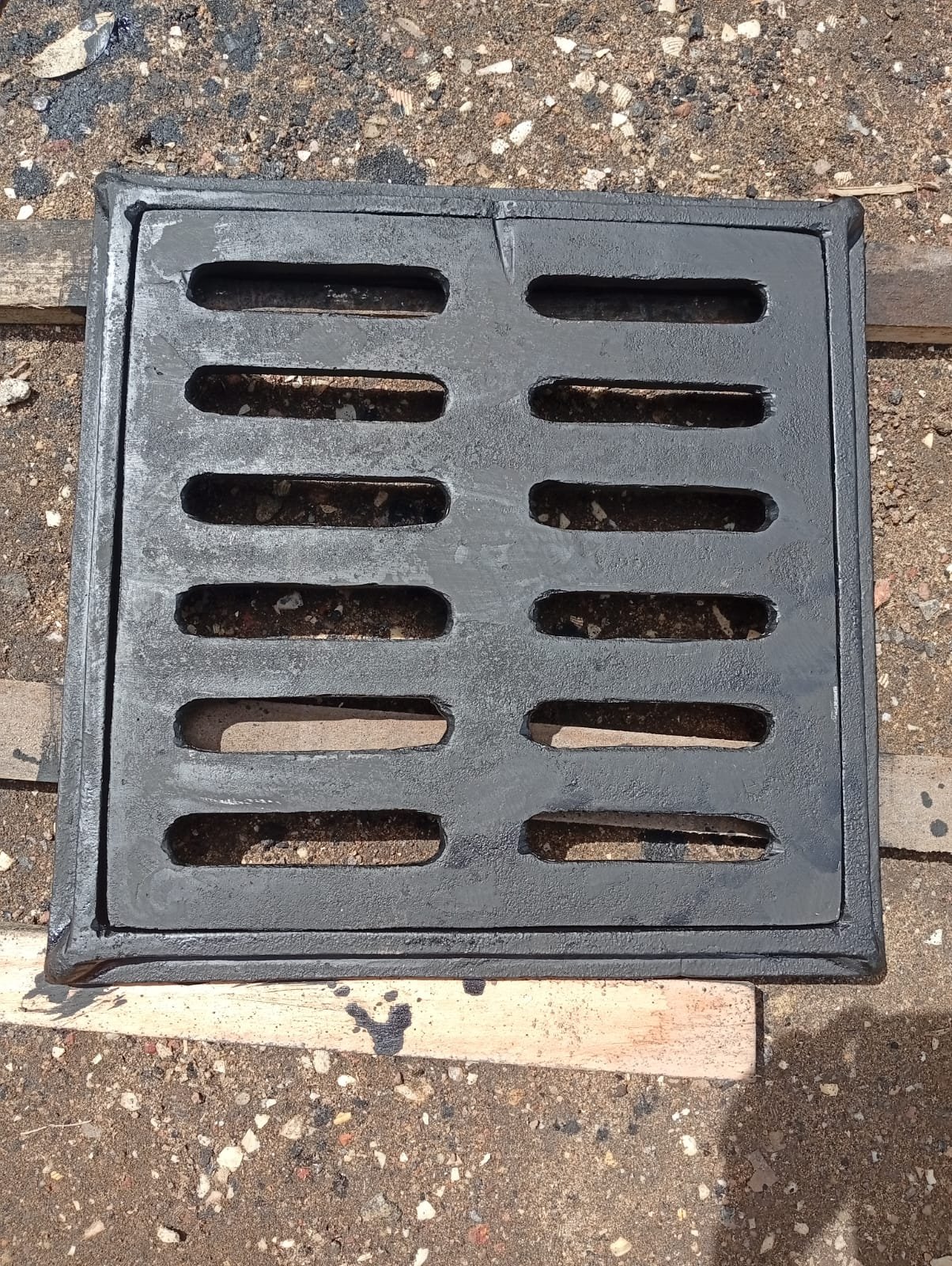 Other image 202607/manhole-and-grating-covers-for-sale-kiribathgoda-wedabima-30a034ff67.jpeg