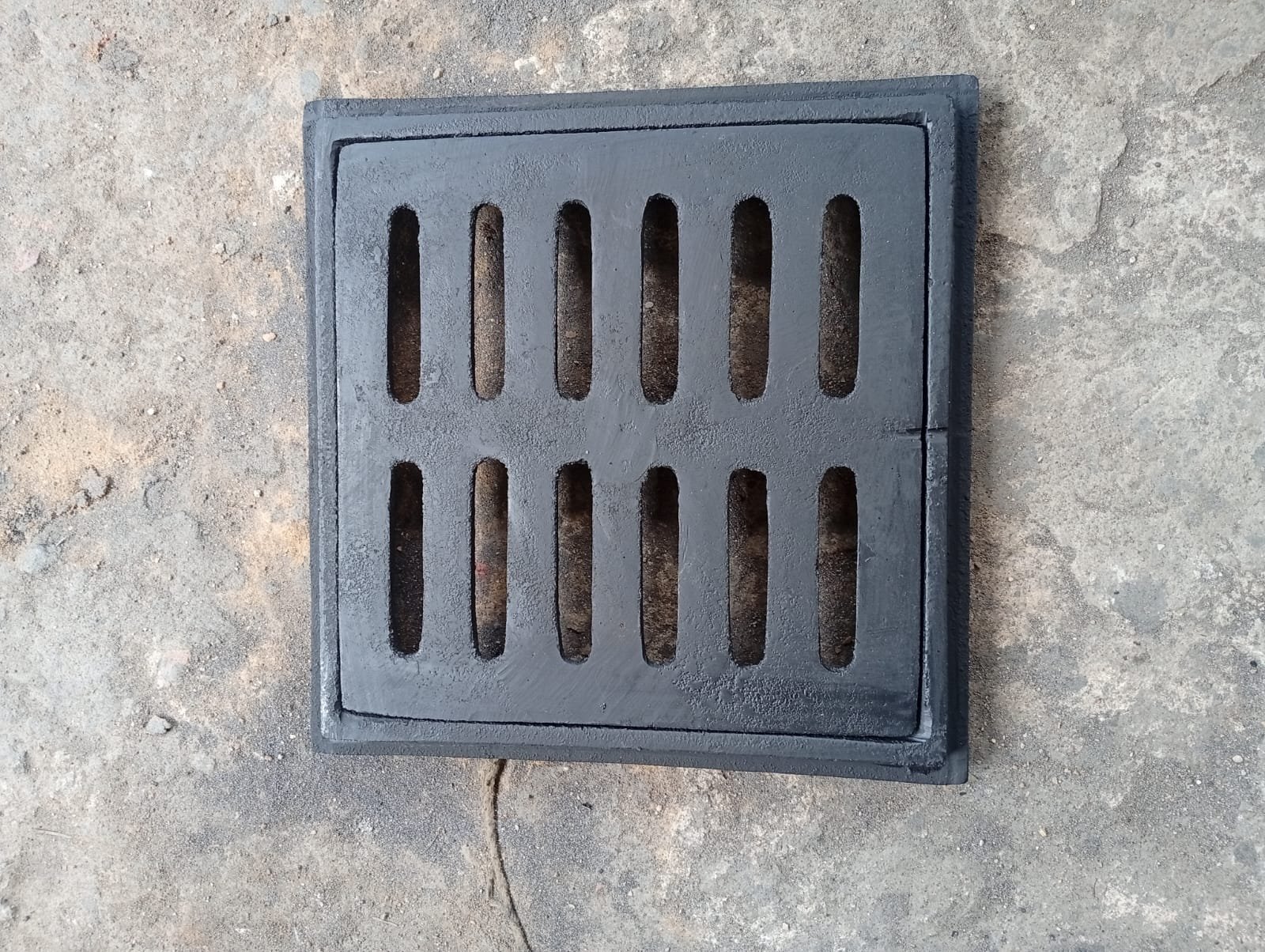 Other image 202607/manhole-and-grating-covers-for-sale-kiribathgoda-wedabima-7482b6cc5b.jpeg