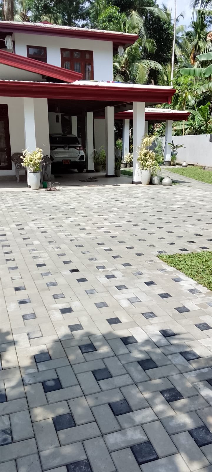 Other image 202609/interlock-installation-and-paving-designs-sri-lanka-wedabima-0fe1a8bec7.jpeg