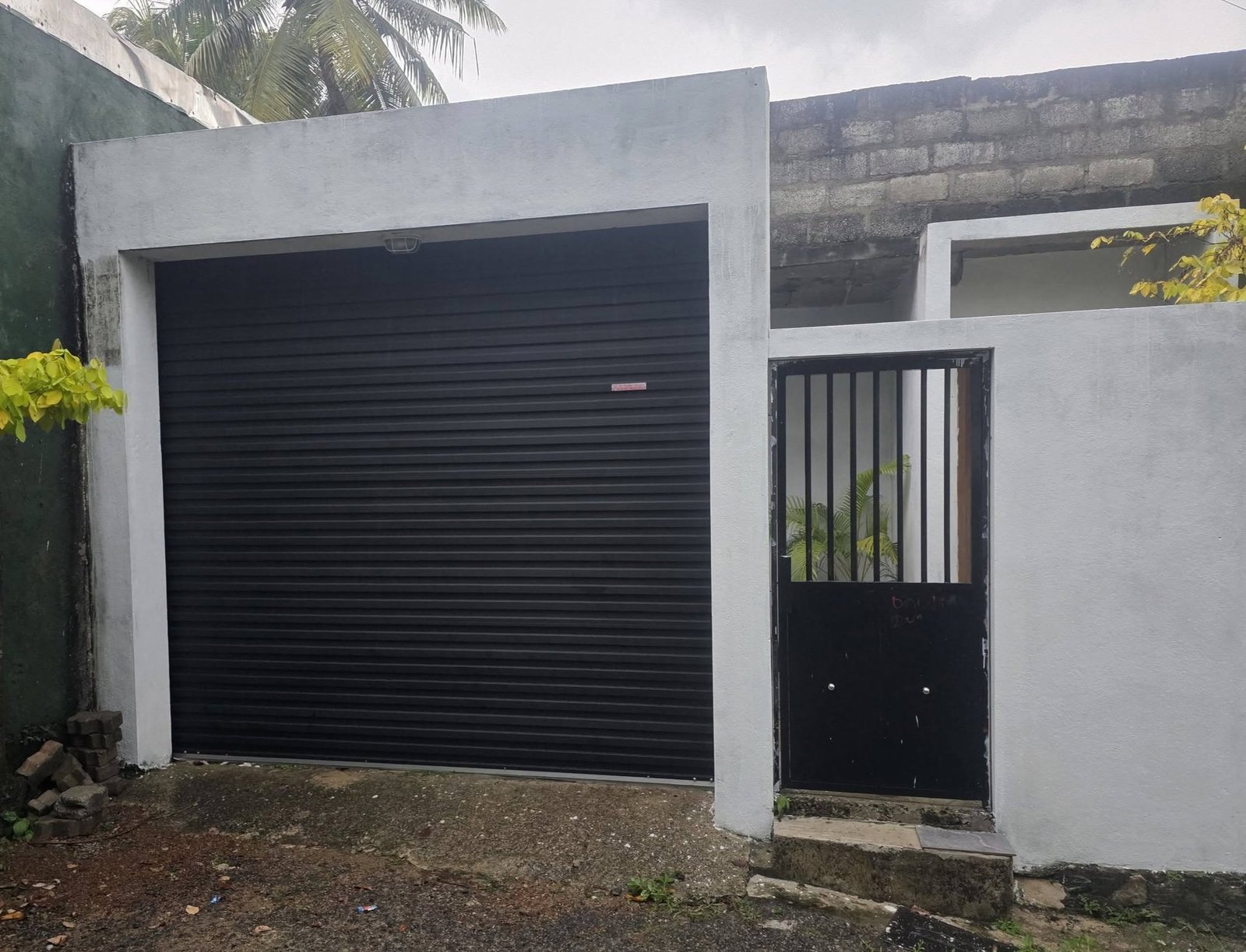 Other image 202610/roller-door-repair-working-contractors-peradeniya-kandy-wedabima-068b533b0a.jpg
